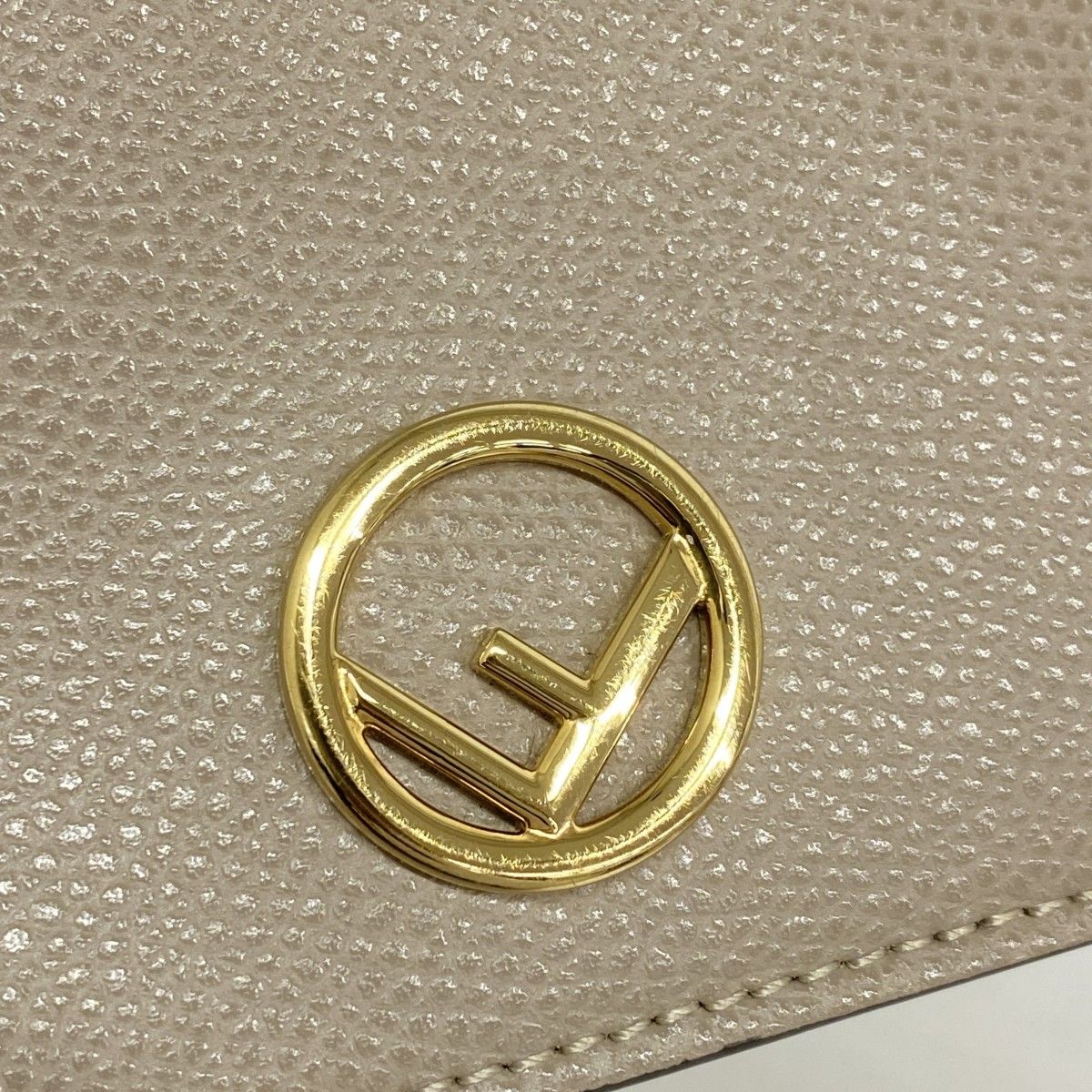 Fendi Wallet Leather Beige Gold — view 7