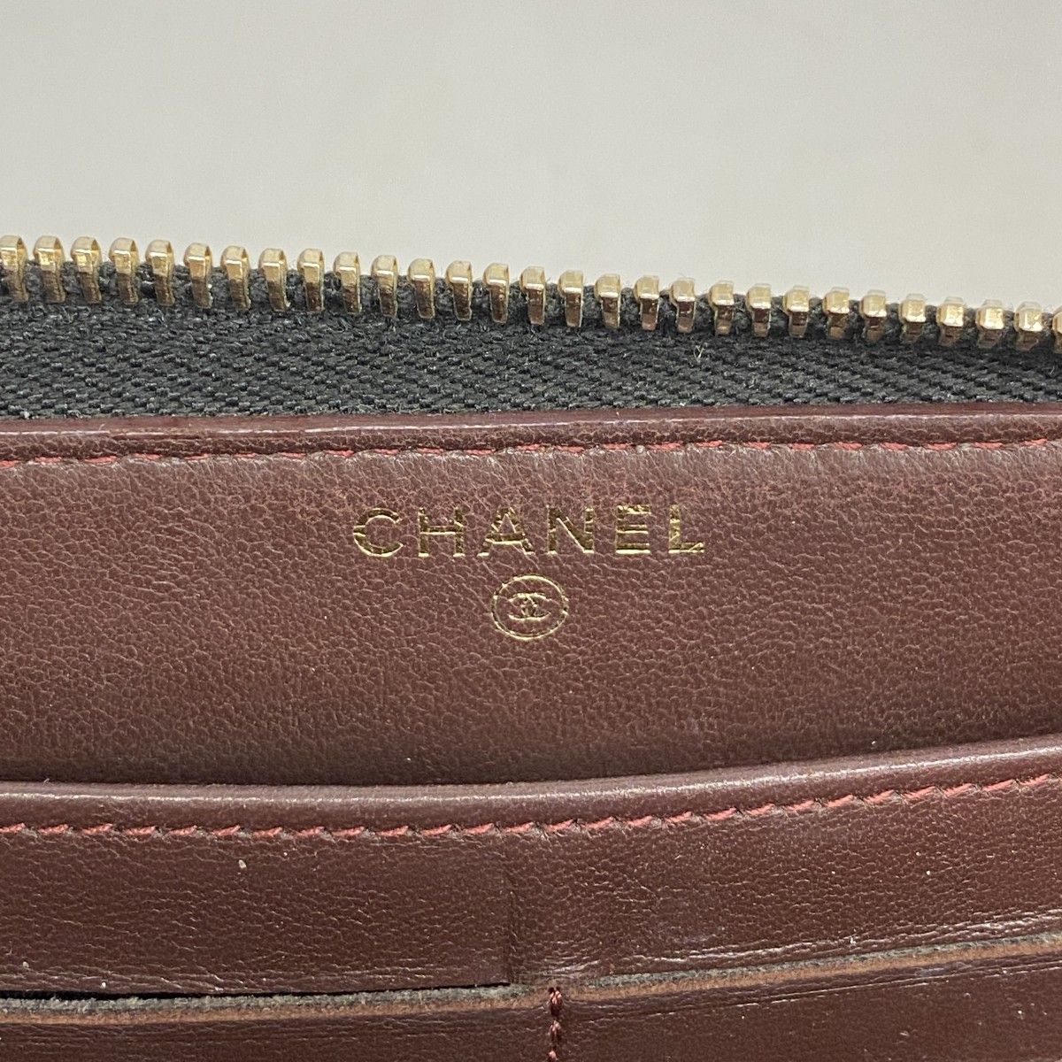Chanel Wallet Quilted Lambskin Black Gold — view 4