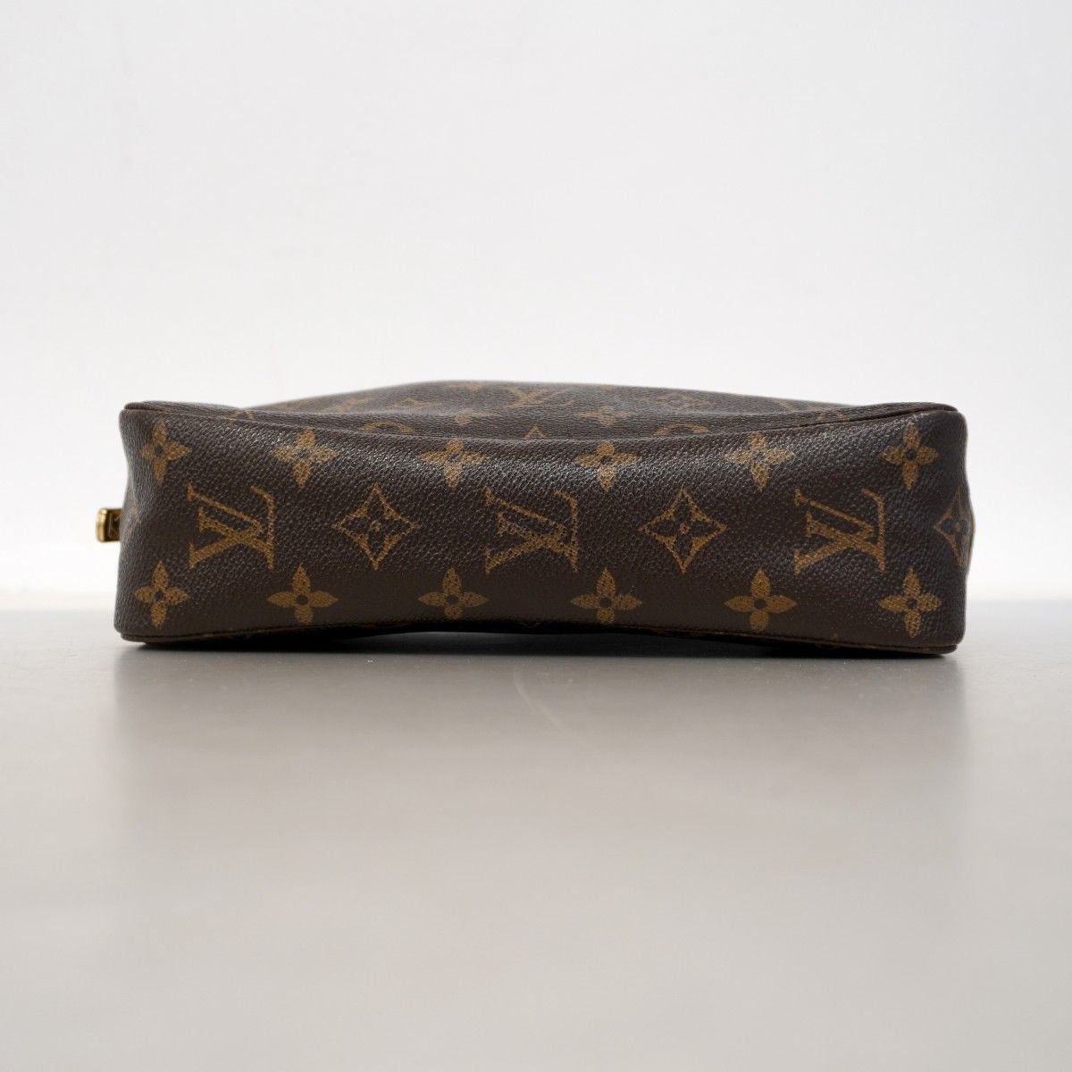 Louis Vuitton Pouch Monogram Trousse Toilette 23 Brown — view 3