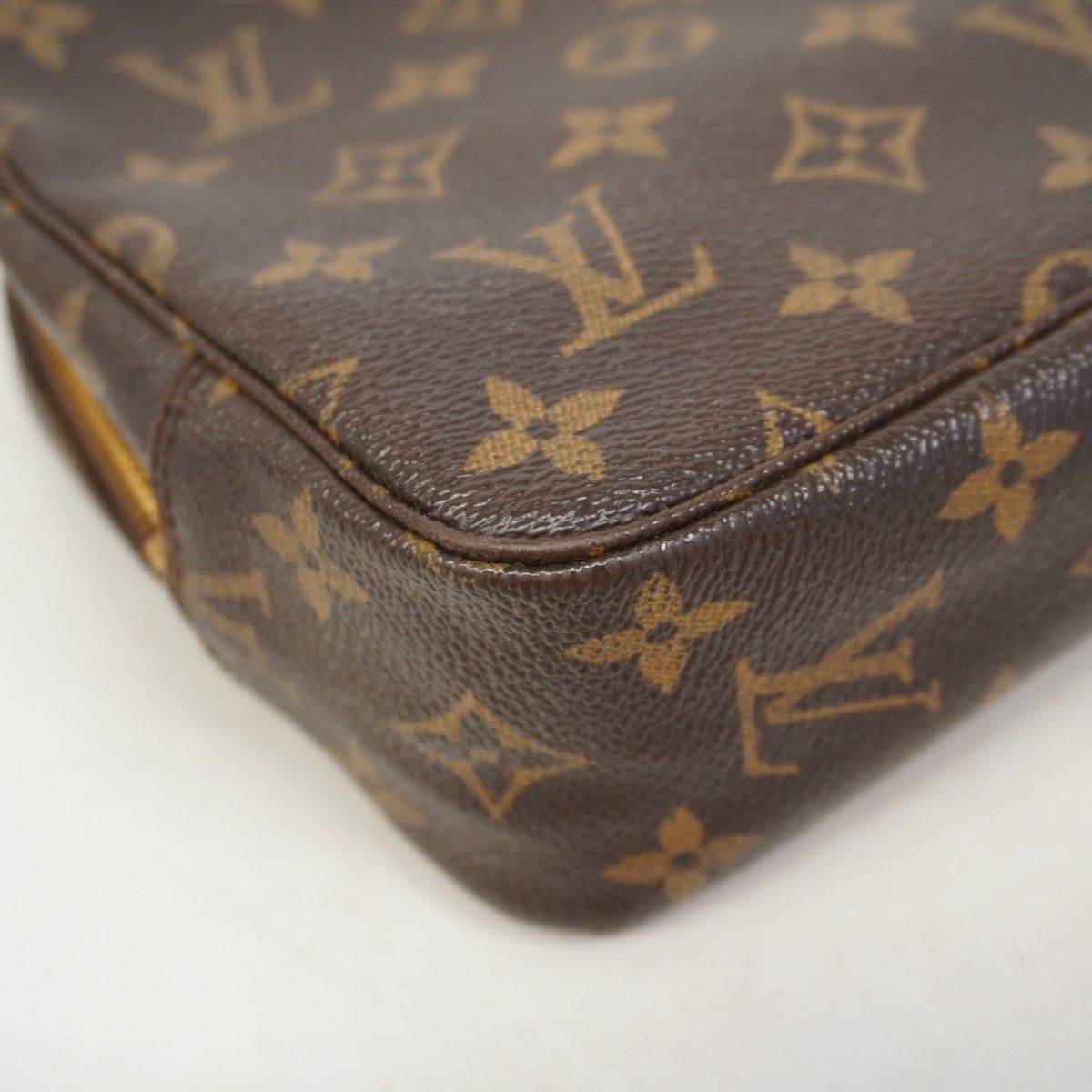 Louis Vuitton Pouch Monogram Trousse Toilette 23 Brown — view 6