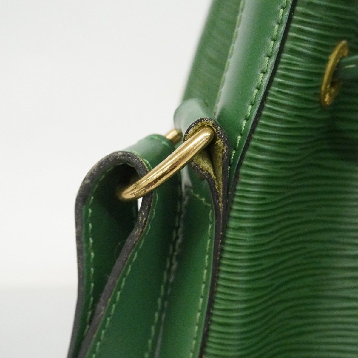 Louis Vuitton Shoulder Bag Epi Petit Noe Borneo Green — view 8