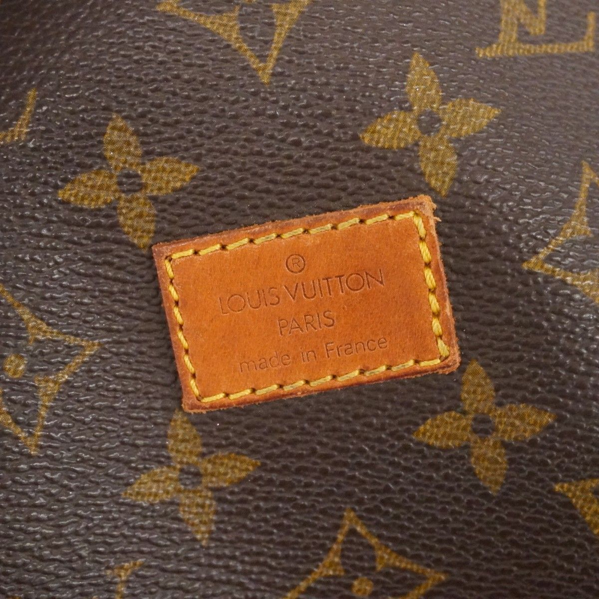 Louis Vuitton Shoulder Bag Monogram Saumur 30 Brown — view 5