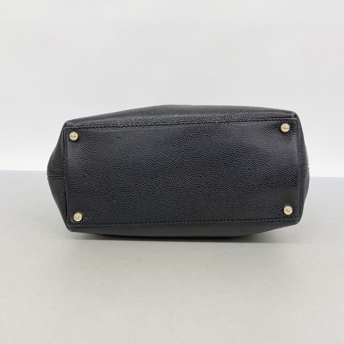 Chanel Tote Caviar Leather Black Champagne Gold — view 3