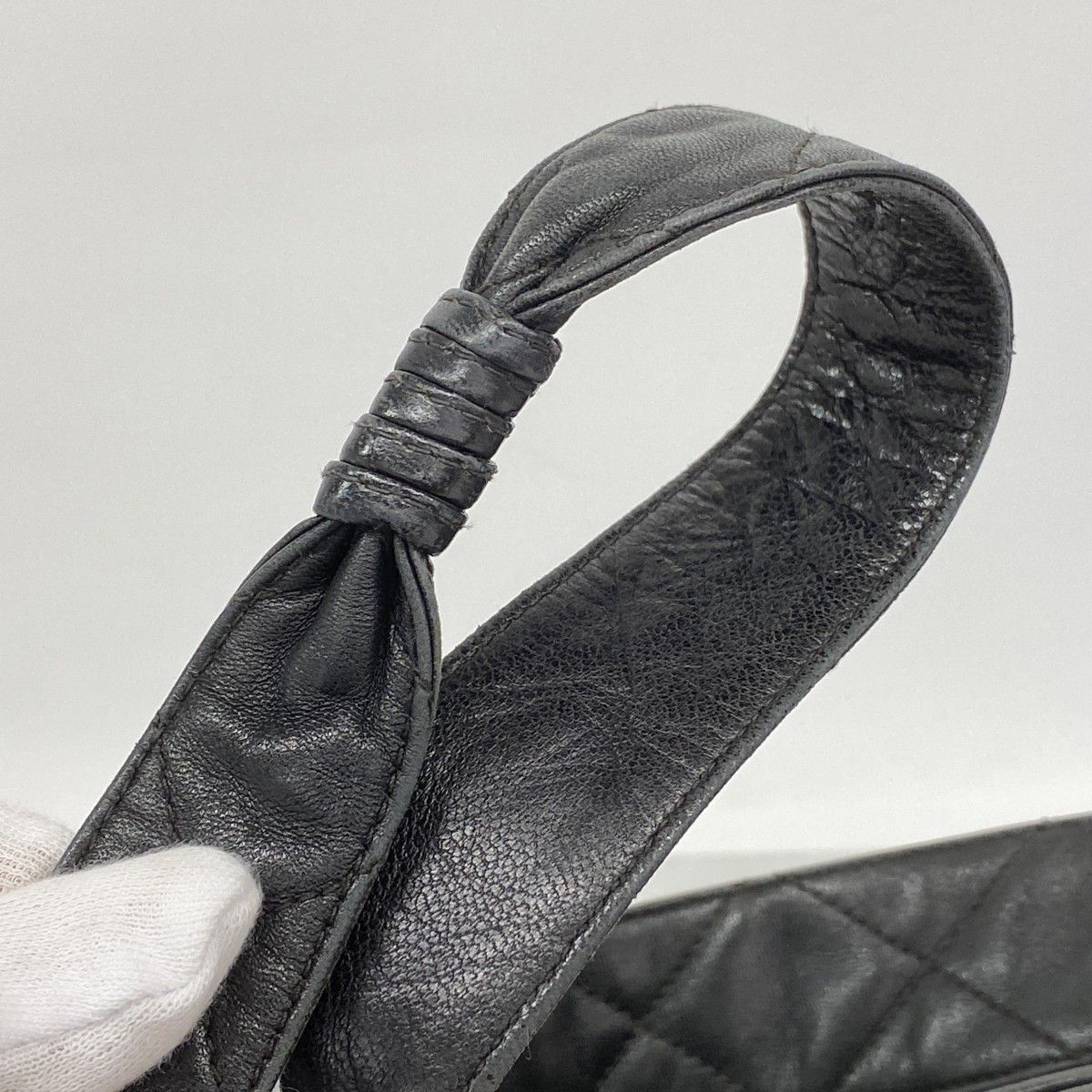Chanel Shoulder Bag Quilted Lambskin Black Gold — view 8