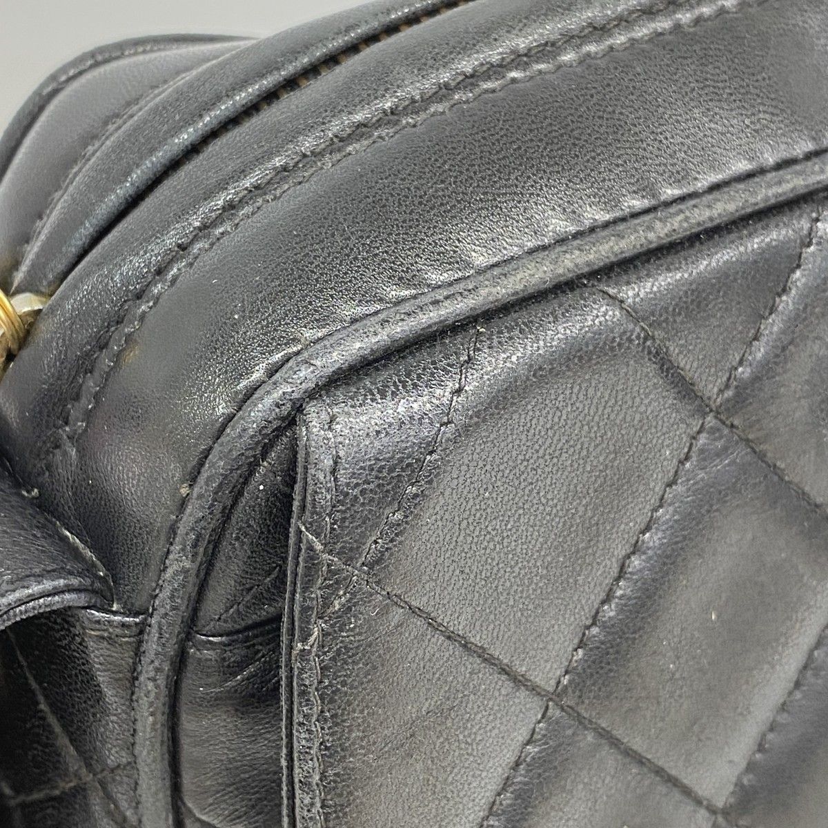 Chanel Shoulder Bag Quilted Lambskin Black Gold — view 6