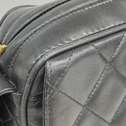 Chanel Shoulder Bag Quilted Lambskin Black Gold — view 6