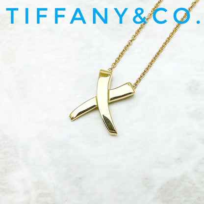 Tiffany & Co Kiss Yellow Gold Necklace 41 cm