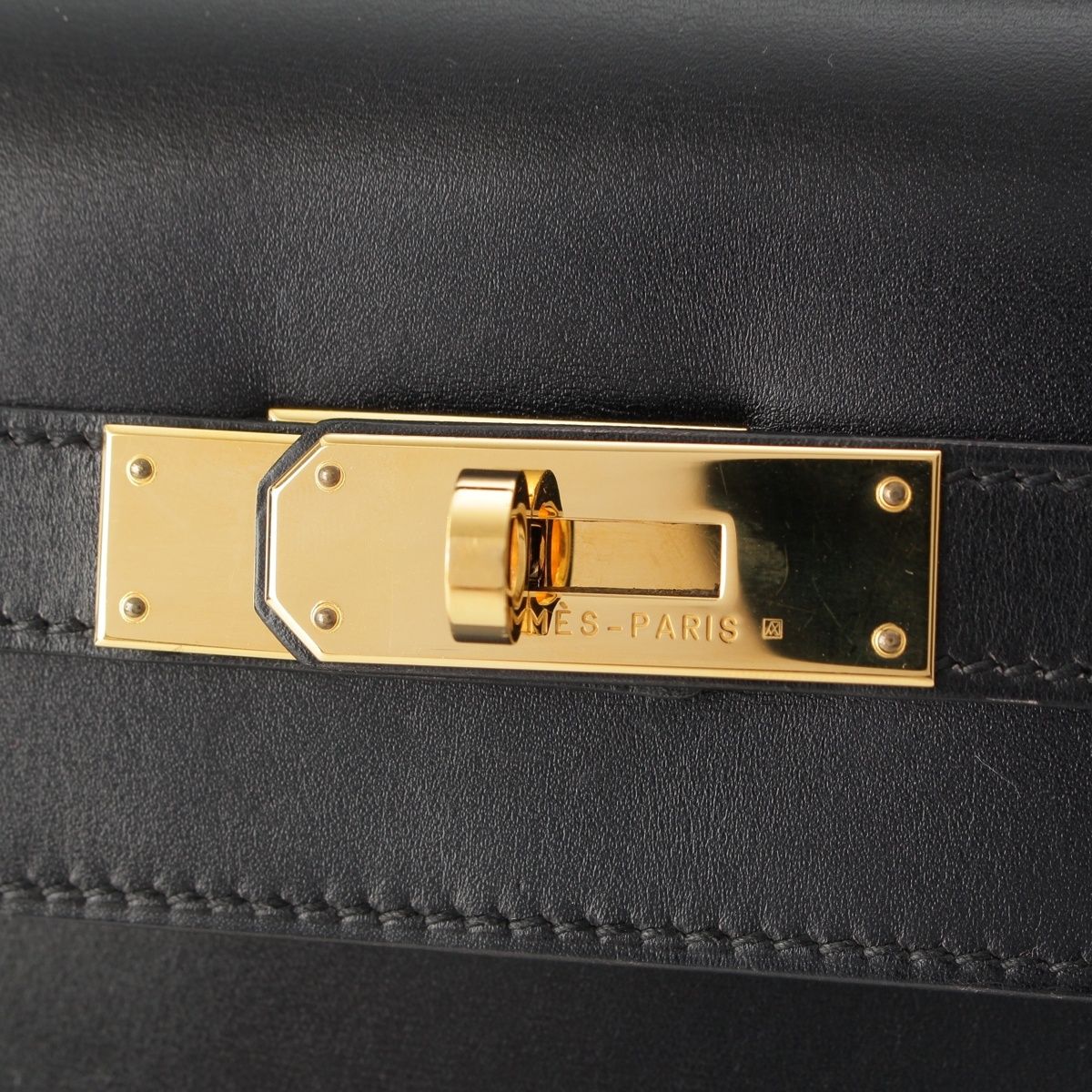 Hermes 01 Kelly Box Calf Gold Handbag Black 35 — view 7