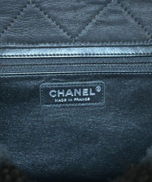 Chanel Handbag Black — view 4