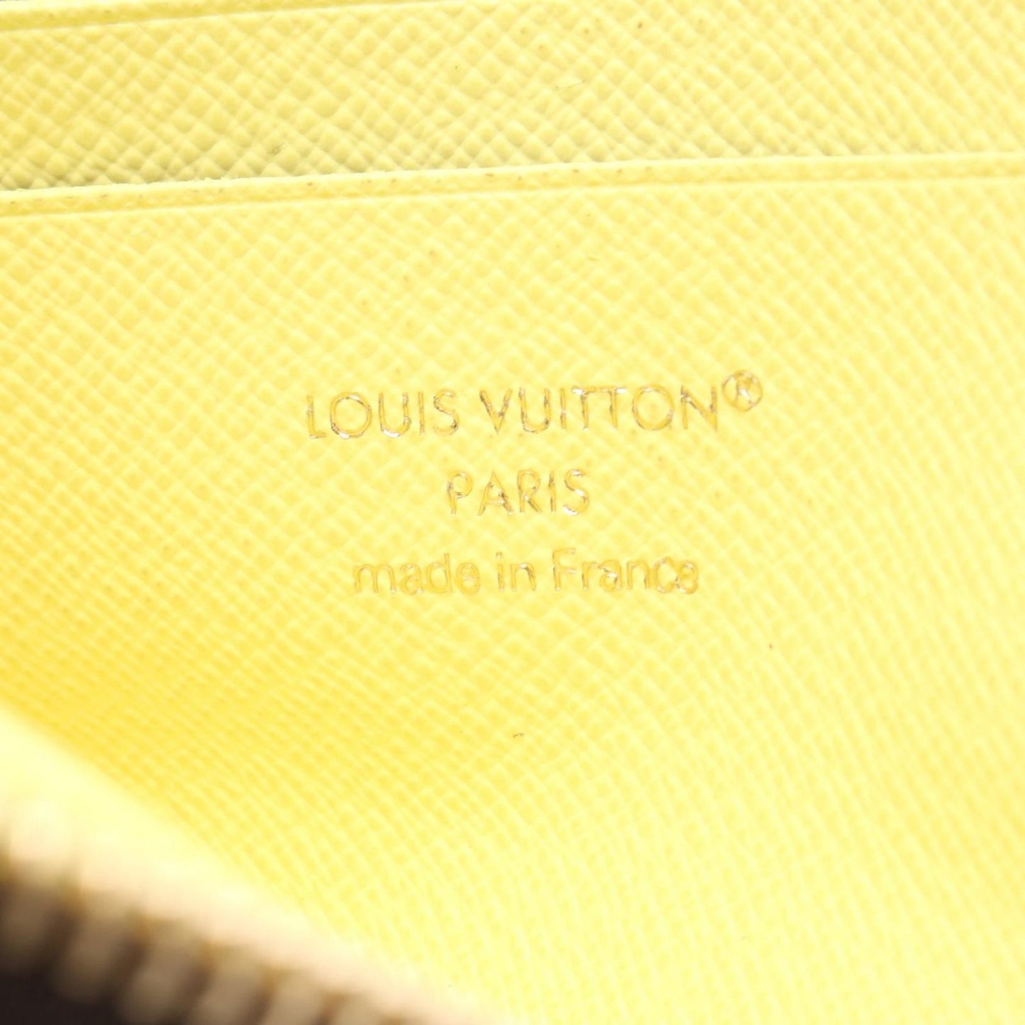 Louis Vuitton Coin Case Portefeuille Noah Compact Monogram Citrus Leather — view 4