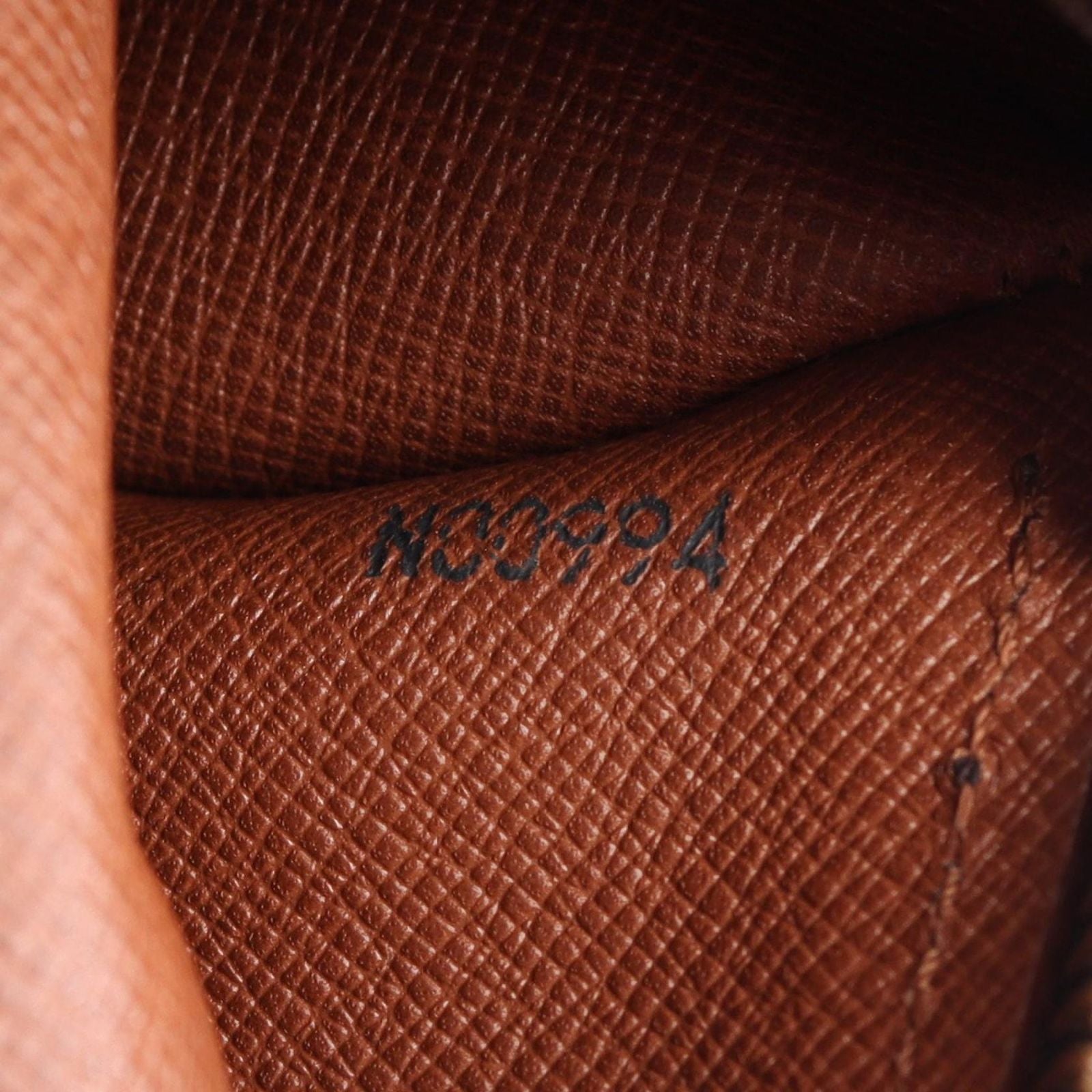Louis Vuitton Handbag Leather yonpm — view 5