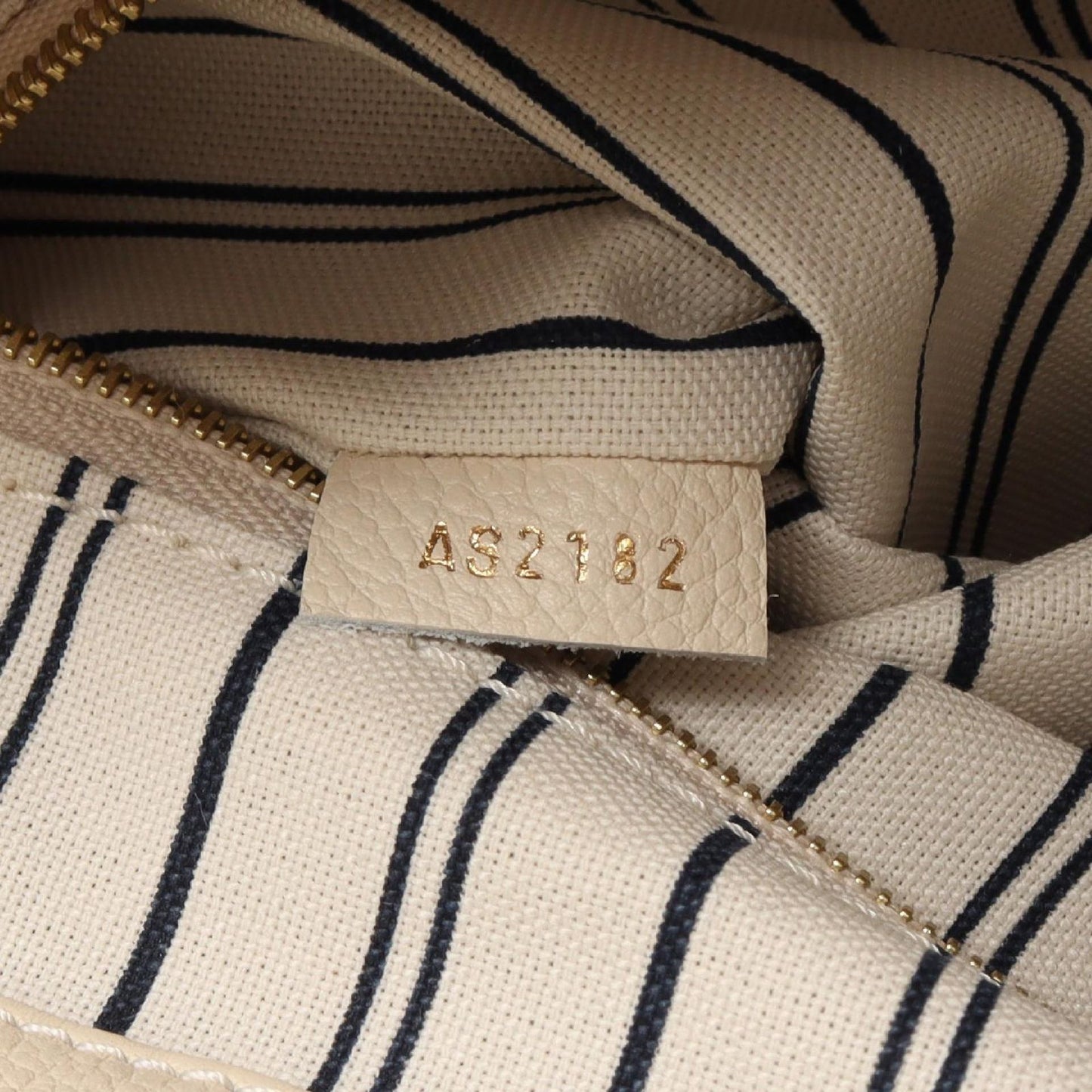 Louis Vuitton Shoulder Bag Artsy Leather — view 5