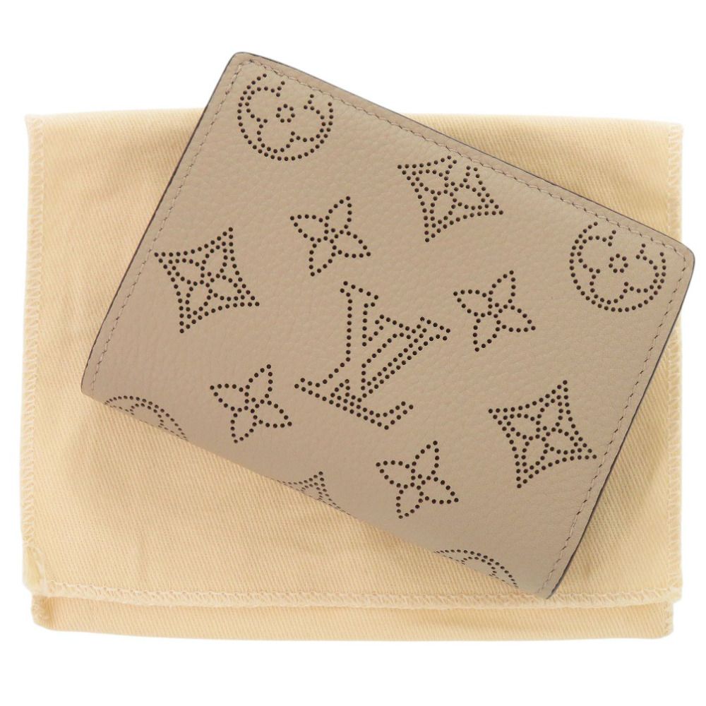 Louis Vuitton Portefeuille Clair Monogram Mahina Gale Bifold Wallet — view 2