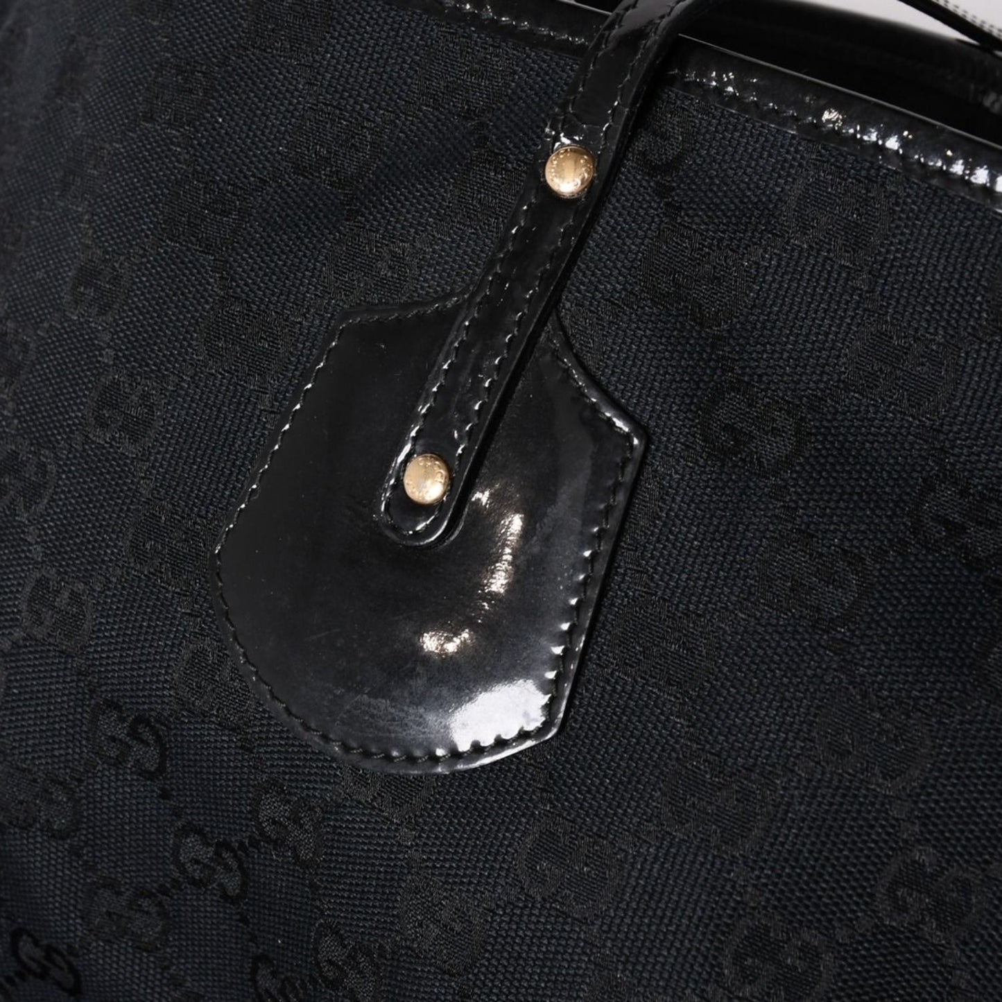 Gucci GG Canvas Jolly Tote Black Patent Handbag Gold — view 8