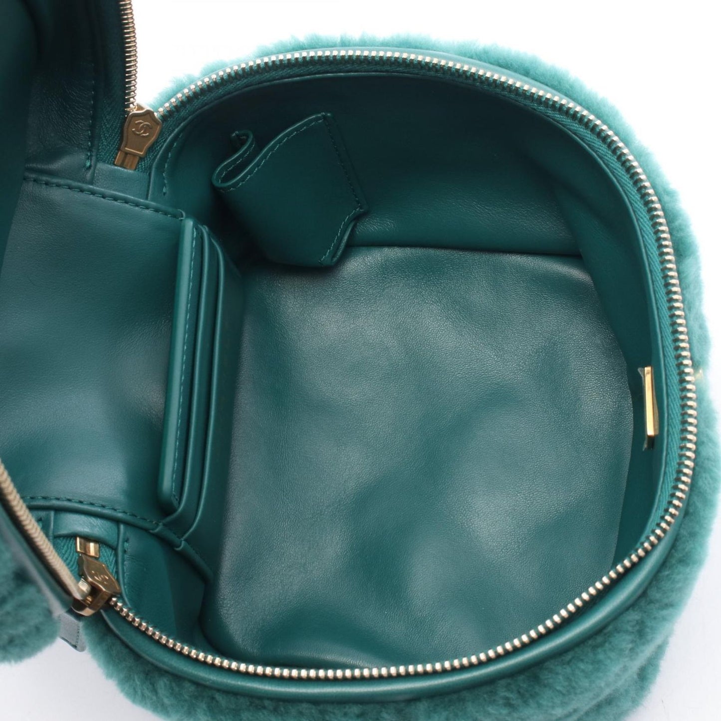 Chanel Shoulder Bag Quilted Vanity 2-Way Green Leather Chain — view 3