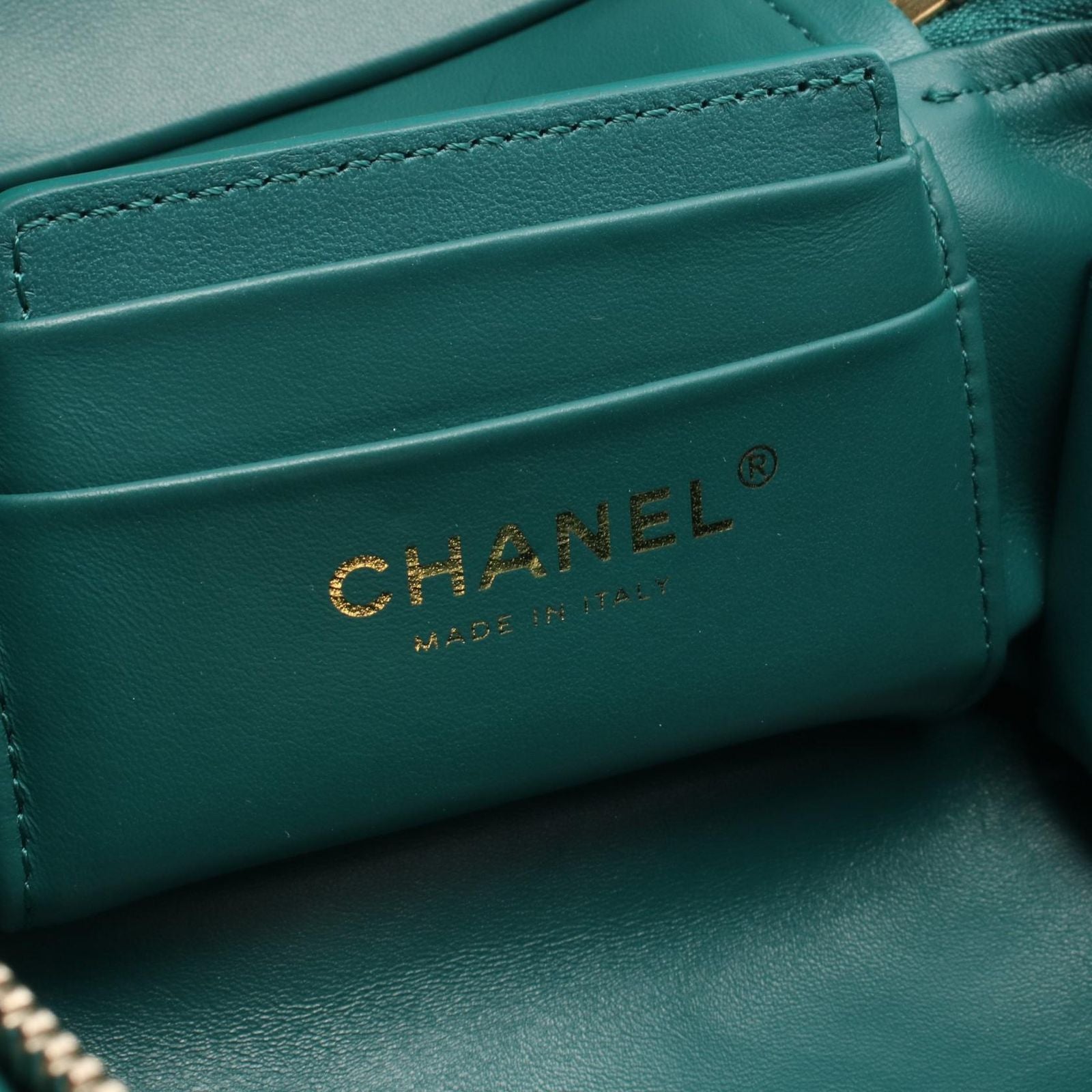 Chanel Shoulder Bag Quilted Vanity 2-Way Green Leather Chain — view 4