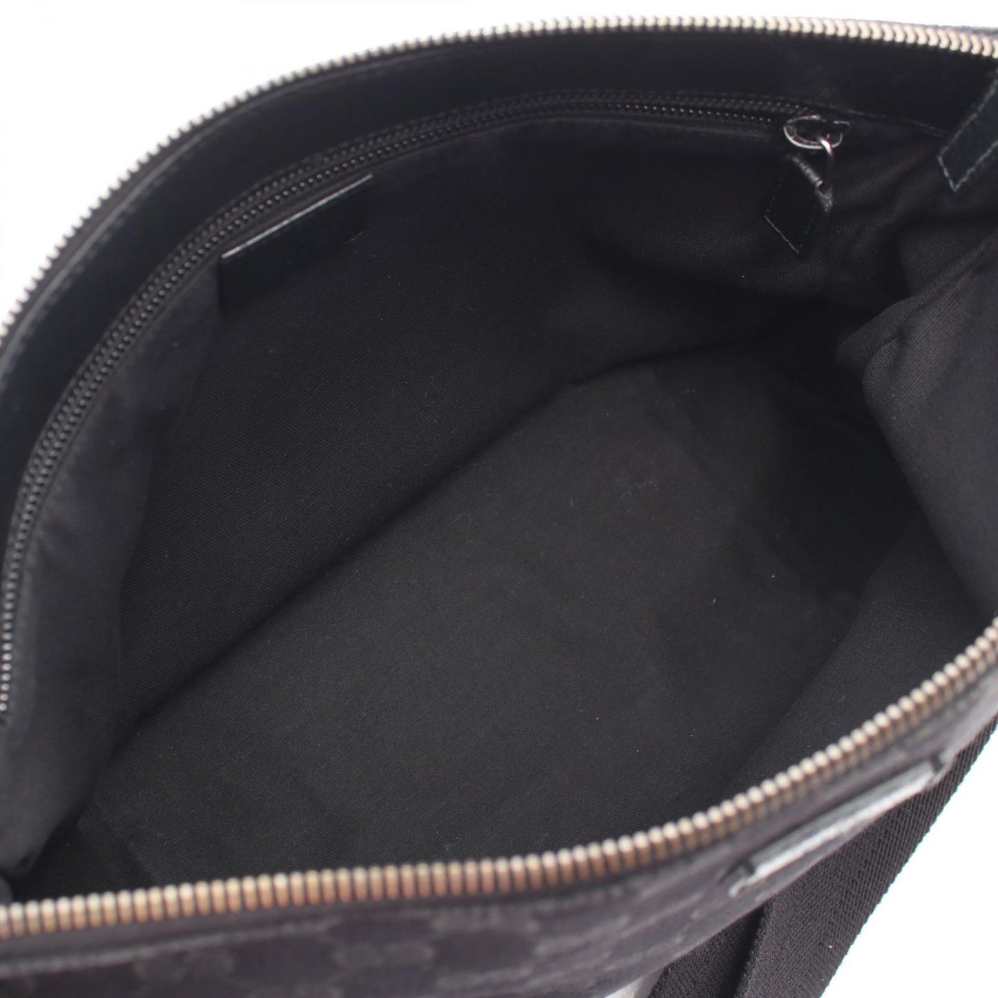 Gucci Shoulder Bag GG Canvas Black — view 3