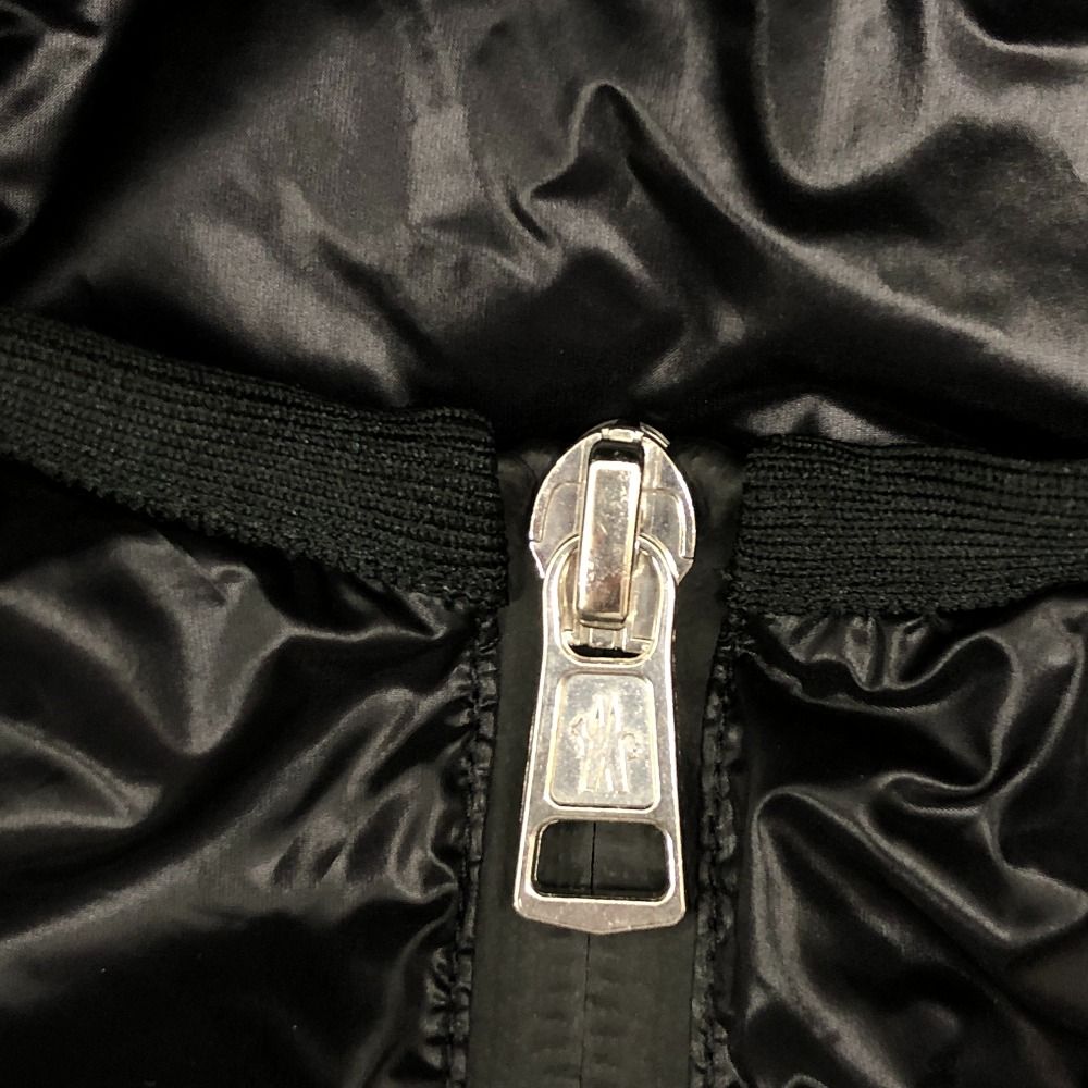 Moncler Awake Mon Cles 2 Nylon Down Jacket Black — view 4