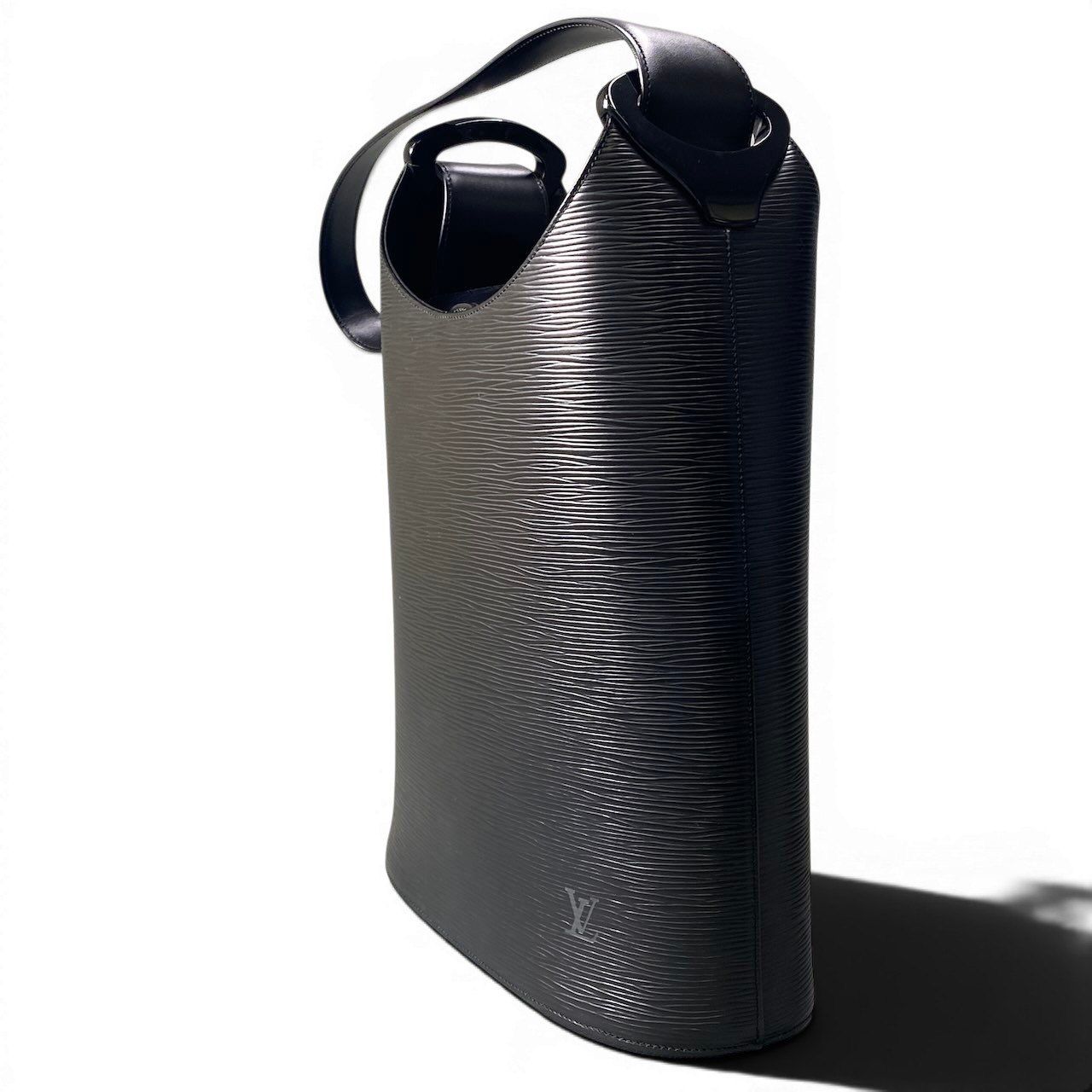 Louis Vuitton Shoulder Bag Well So Black — view 2