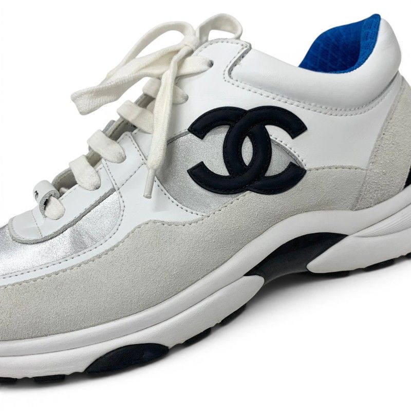 Chanel Sneakers Leather Fabric Suede White Black Blue CC Logo — view 9