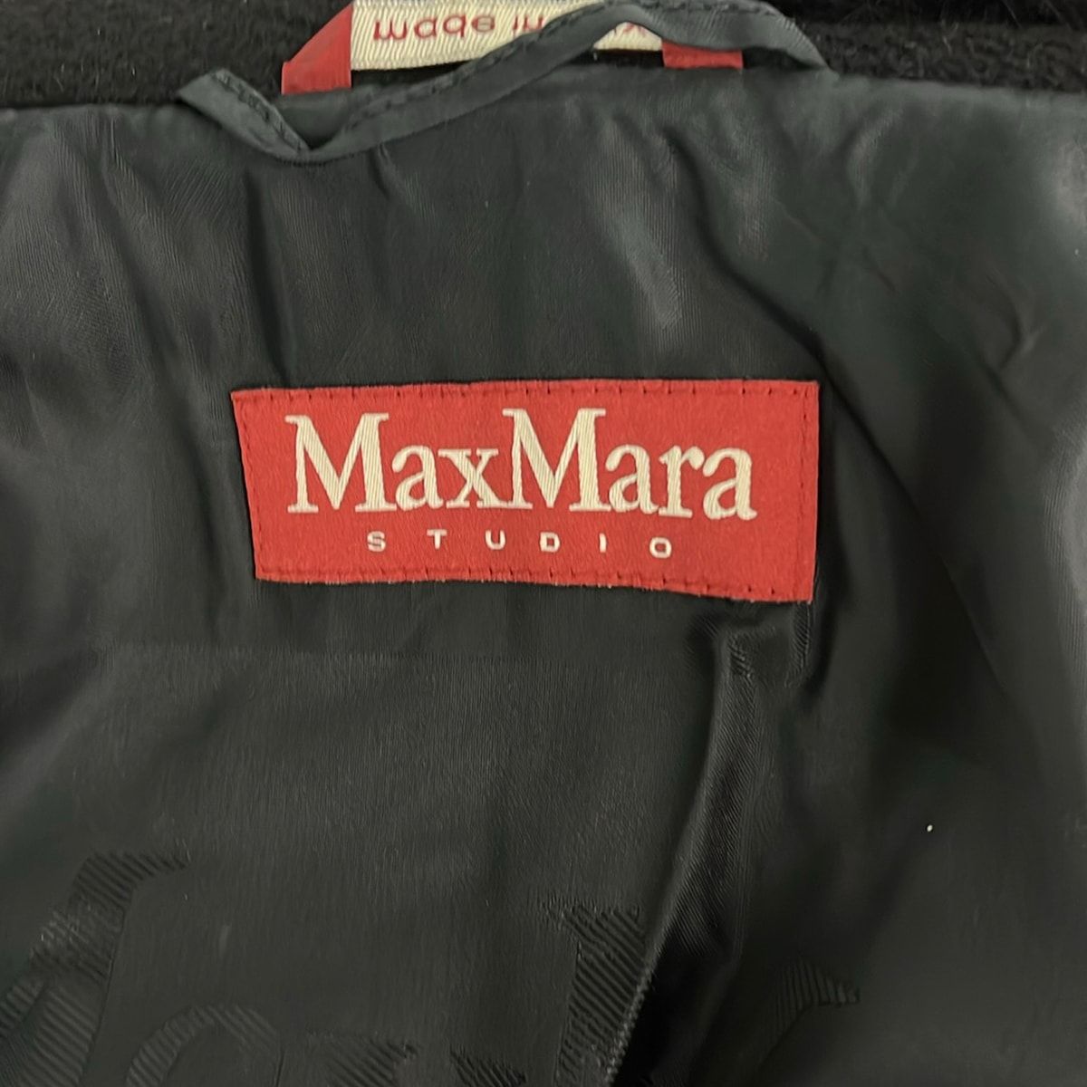 Max Mara Studio Coat 36 S Black Long Sleeve Wool Belt Fur Detachable Winter — view 3