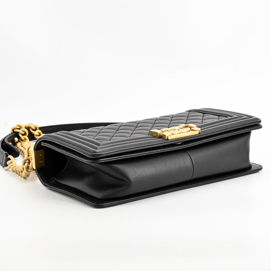 Chanel Shoulder Bag — view 5
