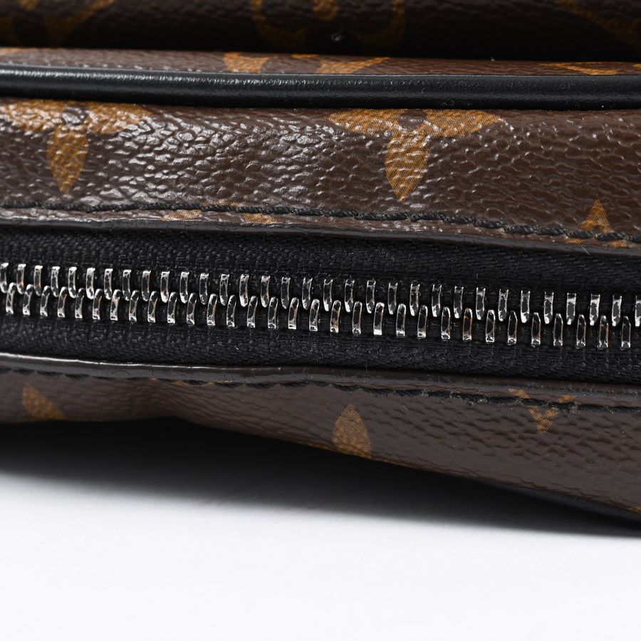 Louis Vuitton Shoulder Bag Christopher Wearable Wallet — view 7