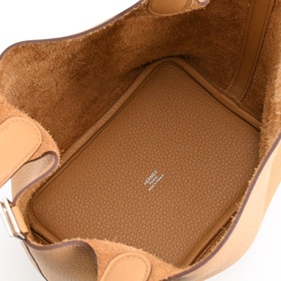 Hermes Handbag Picotin Lock PM — view 4