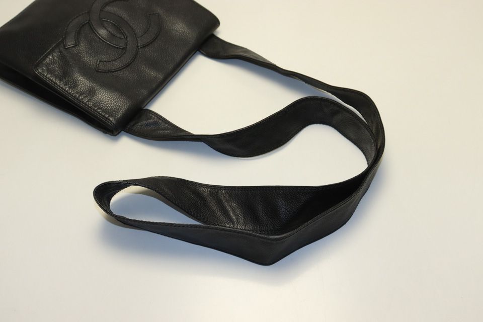Chanel Caviar Leather Jumbo CC Logo GD Shoulder — view 6