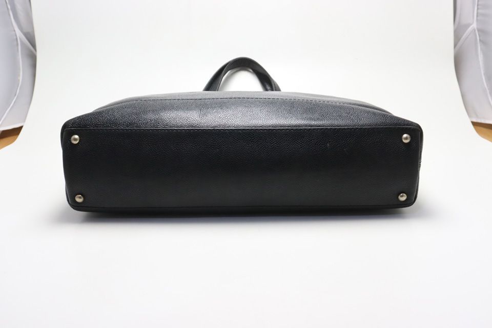 Chanel Caviar Leather CC Logo GD Tote — view 3