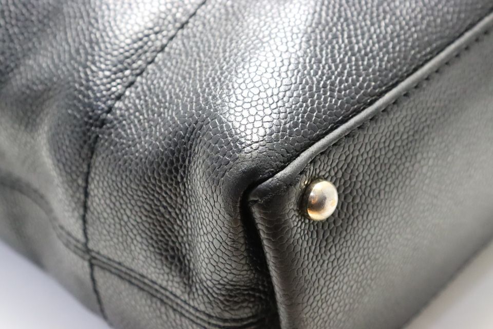 Chanel Caviar Leather CC Logo GD Tote — view 7