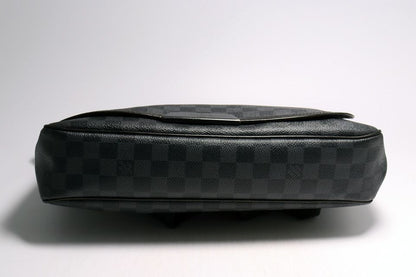 Louis Vuitton Damier Graphite Daniel Leather Shoulder — view 3