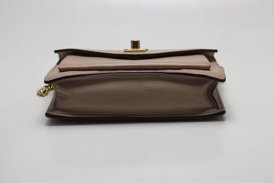 Louis Vuitton Taurillon My Lockme Leather Chain — view 3