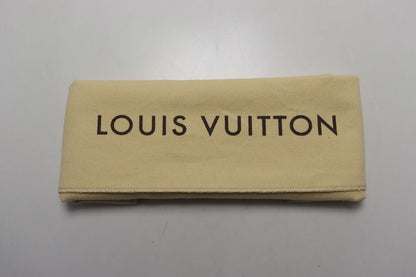 Louis Vuitton Taurillon My Lockme Leather Chain — view 7