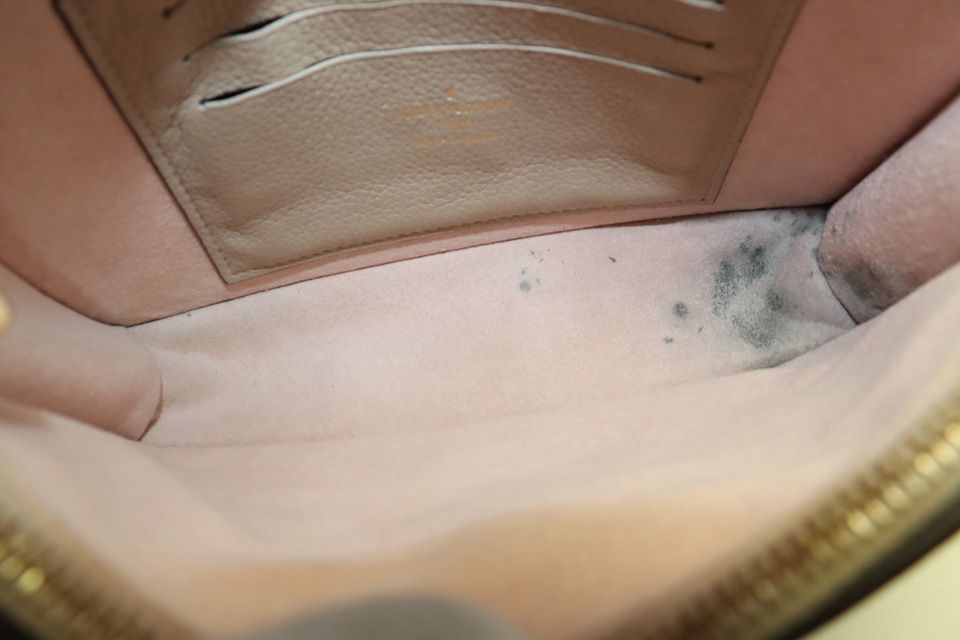 Louis Vuitton Taurillon My Lockme Leather Chain — view 6
