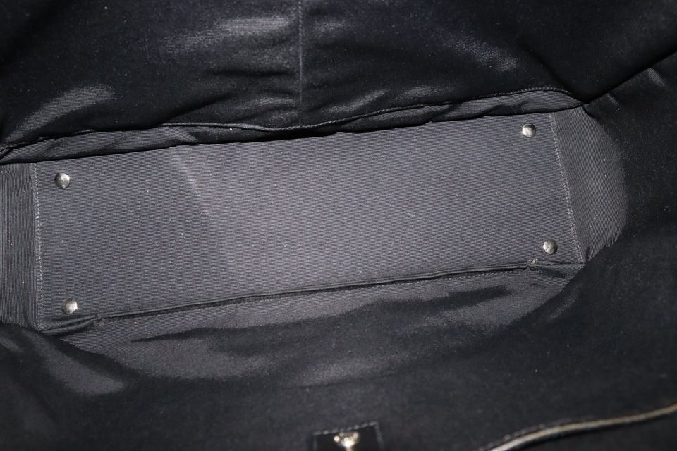 Saint Laurent Classic Museum Leather Business Tote — view 7