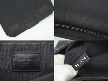 Louis Vuitton LV District PM Damier Graphite Shoulder Bag Pochette Black Gray — view 9