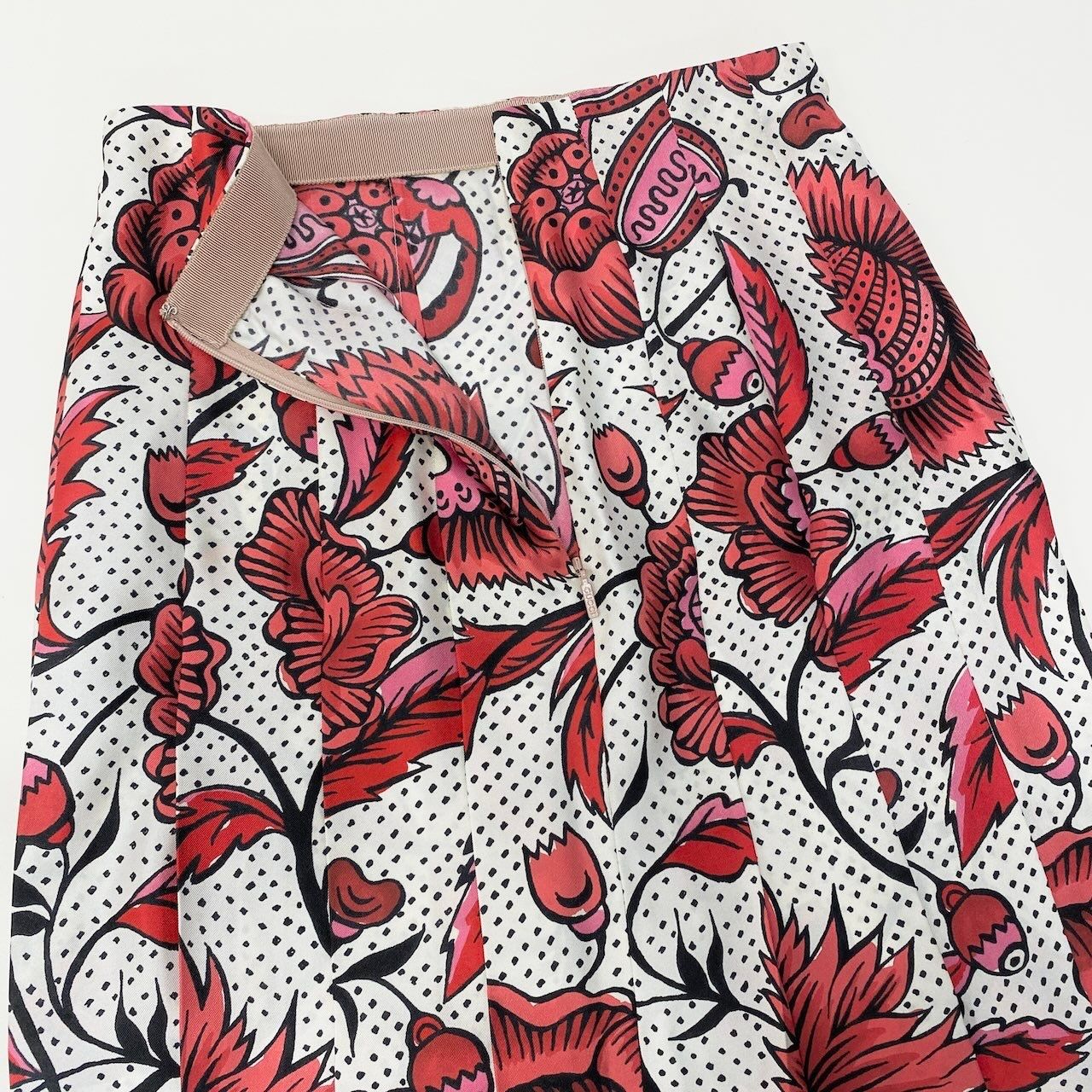 Gucci Floral Pleats Long Skirt Retro Modern All Over Pattern 36 Rosso Red Silk — view 5