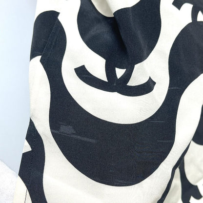 Chanel Short Sleeve T-Shirt CC Logo Wave Silk Black — view 5