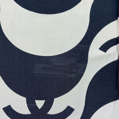 Chanel Short Sleeve T-Shirt CC Logo Wave Silk Black — view 4