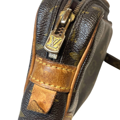 Louis Vuitton Dragonne PM Monogram Clutch Canvas — view 6