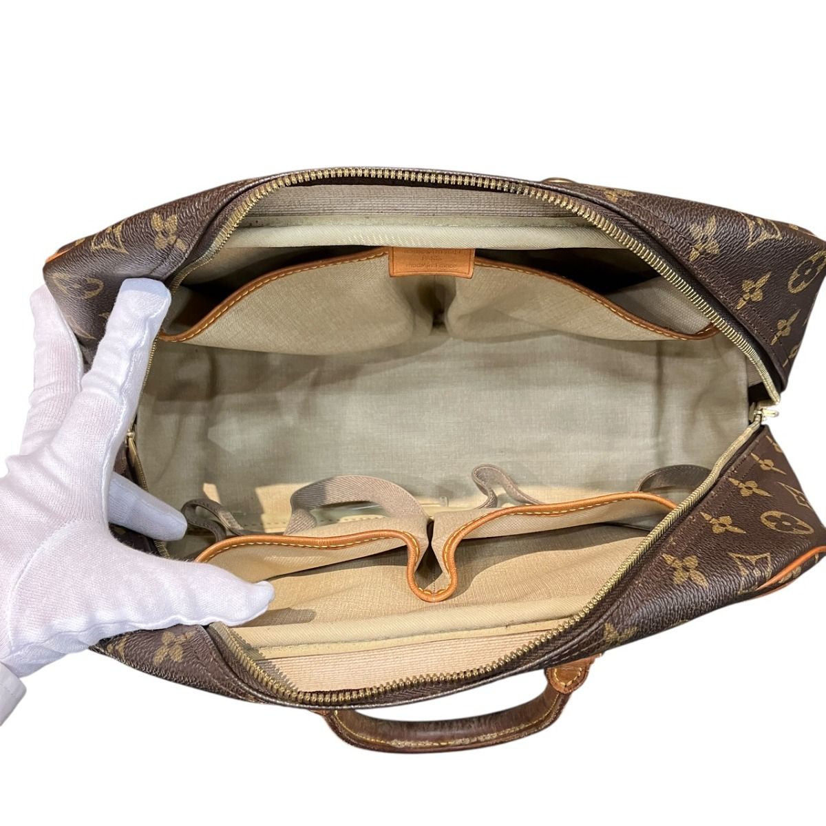 Louis Vuitton Deauville Monogram Handbag Leather — view 5