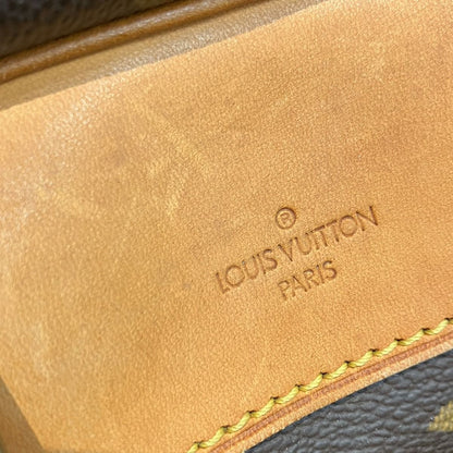 Louis Vuitton Deauville Monogram Handbag Leather — view 6