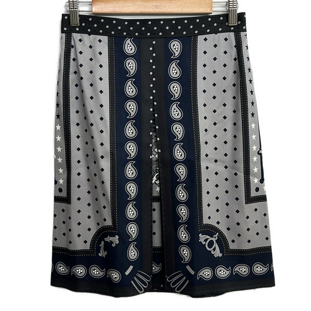 Hermes Skirt 36 S Gray Black Multi Knee Length Silk Paisley Pattern Waist Togo