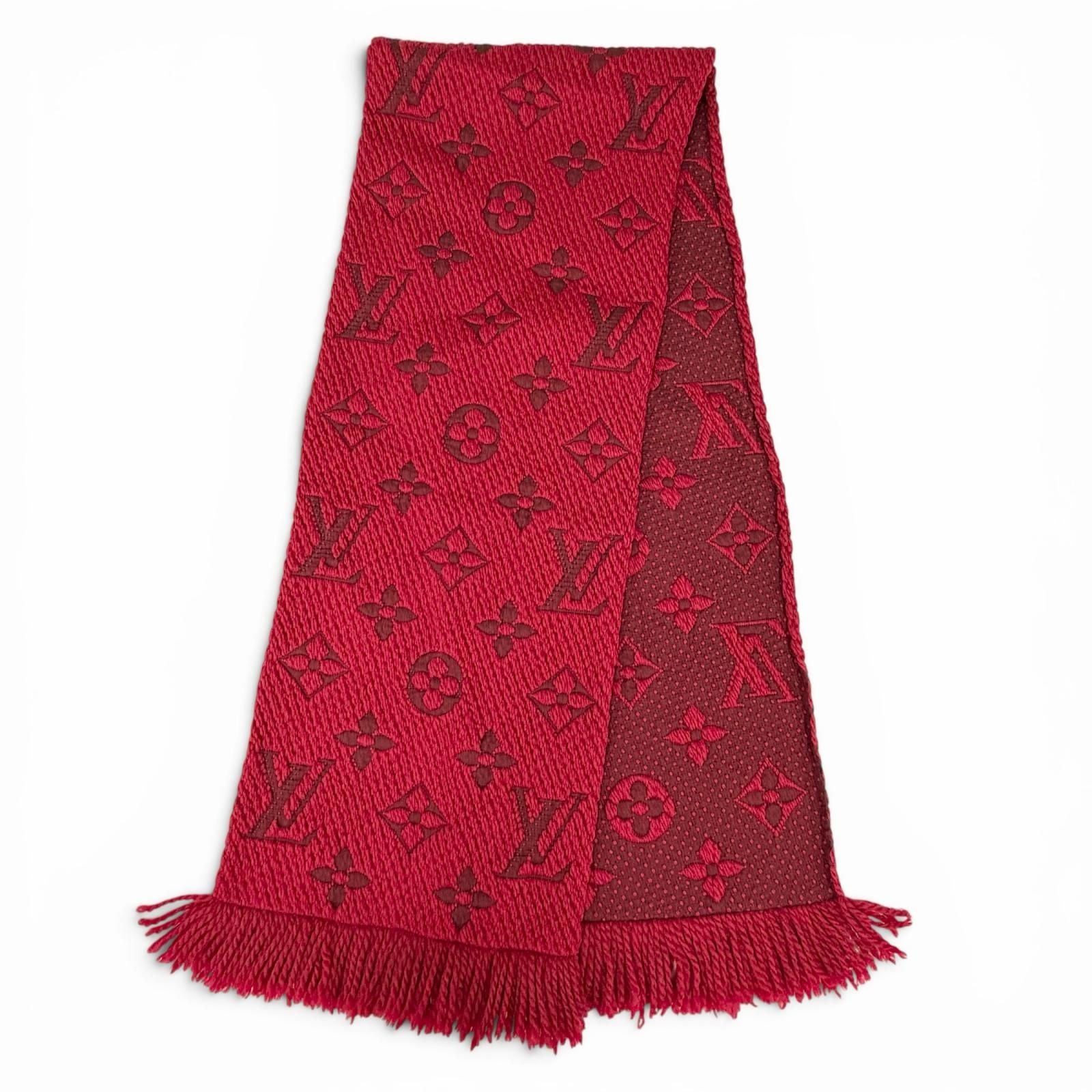 Louis Vuitton Echarpe Logo Mania Wool Silk Scarf Ruby — view 2