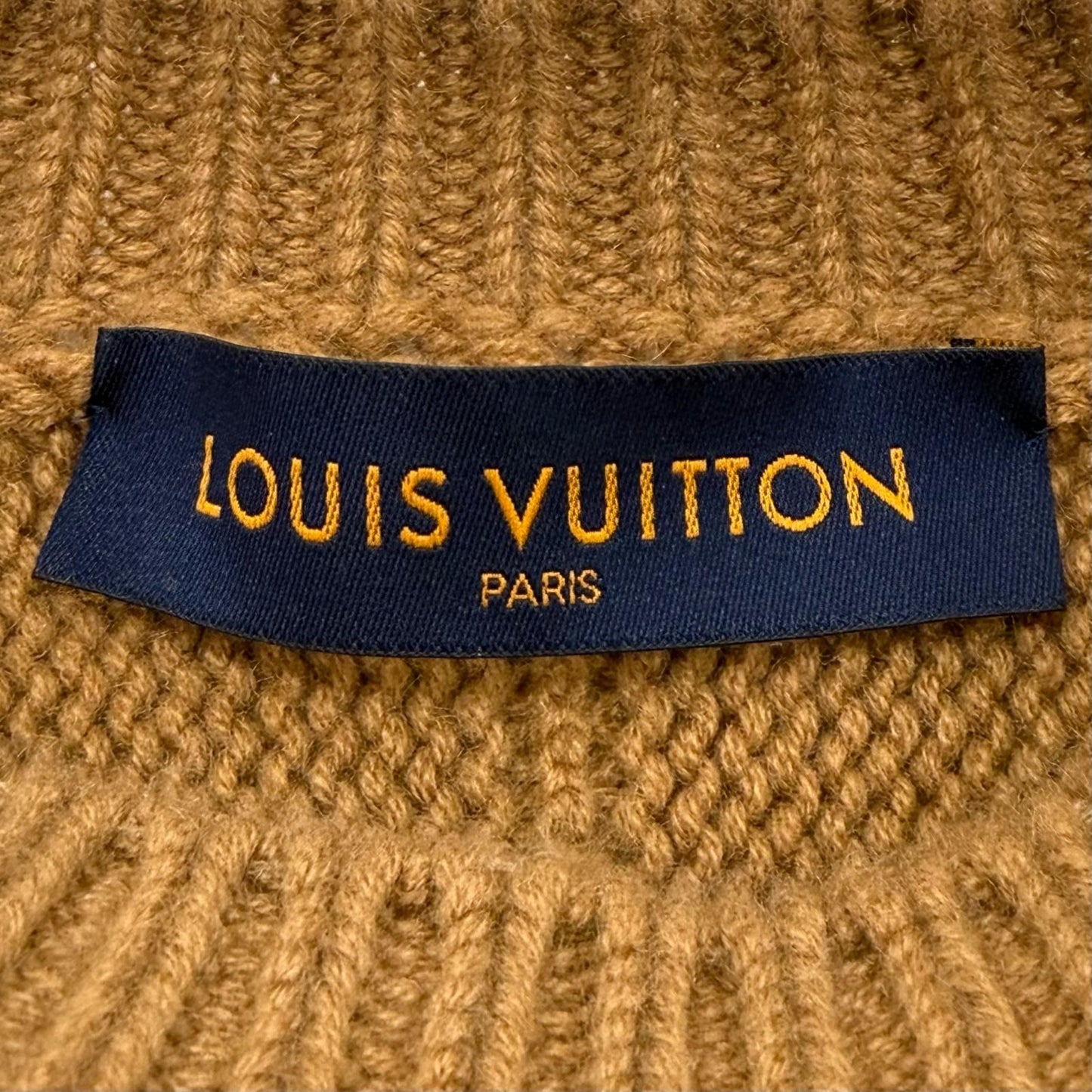 Louis Vuitton Peace and Love Cashmere Vicuna Blend LV Logo Hand Knit Sweater — view 5