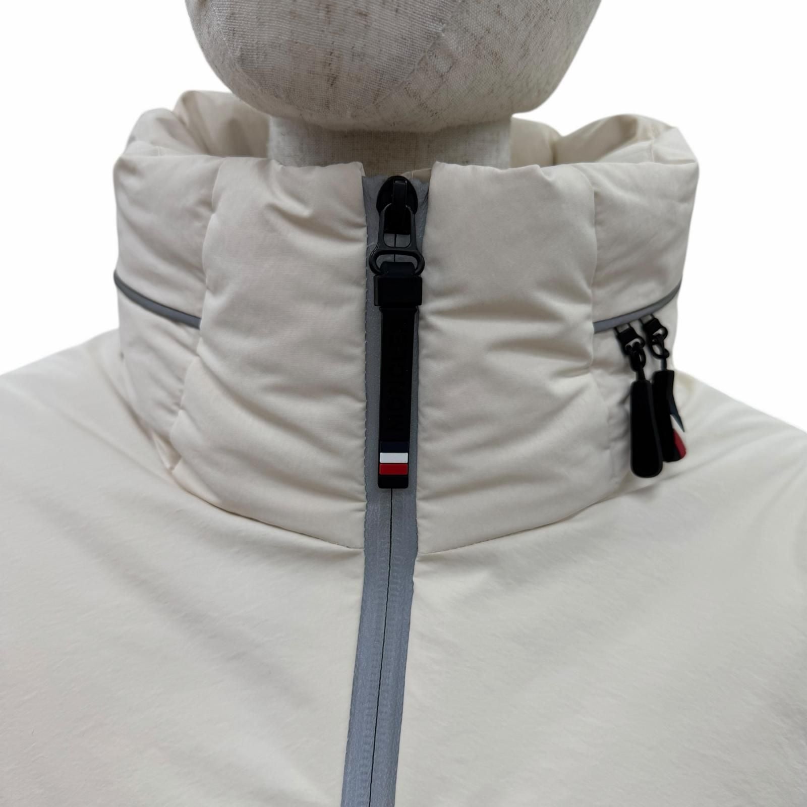 Moncler Grenoble Klais Down Jacket Ivory — view 4