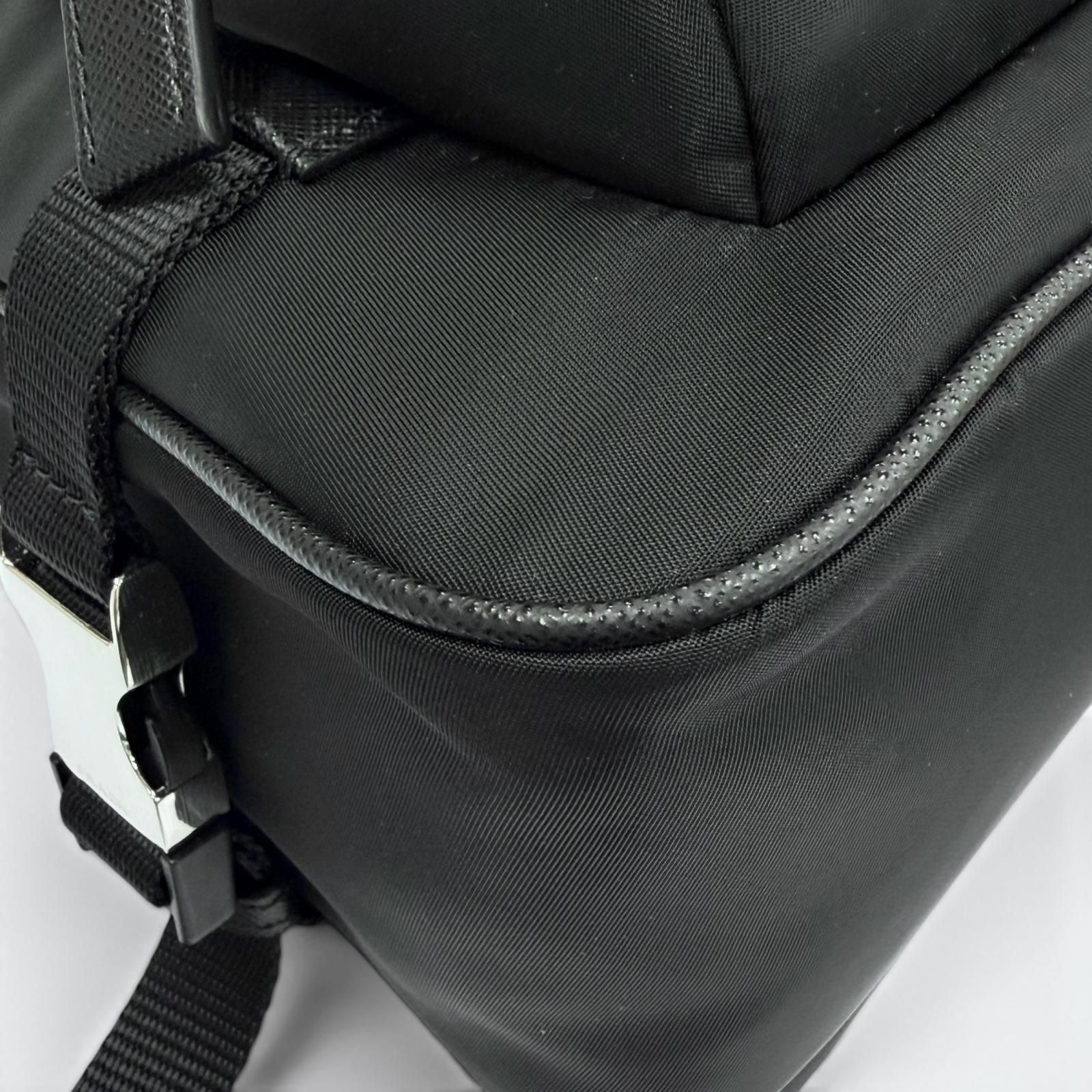 Prada Nylon Leather Triangle Logo Plate Re-Nylon Shoulder Bag Black — view 5