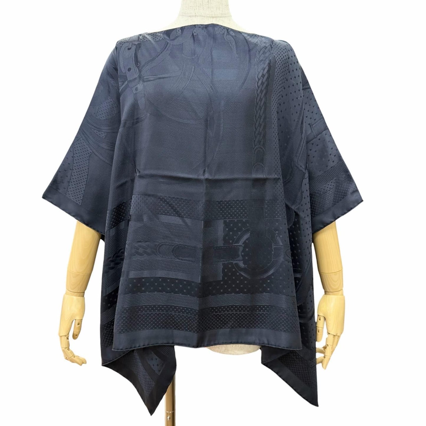 Hermes Dress Coaching Silk 100% Jacquard Weave Shoulder Shawl Poncho Navy
