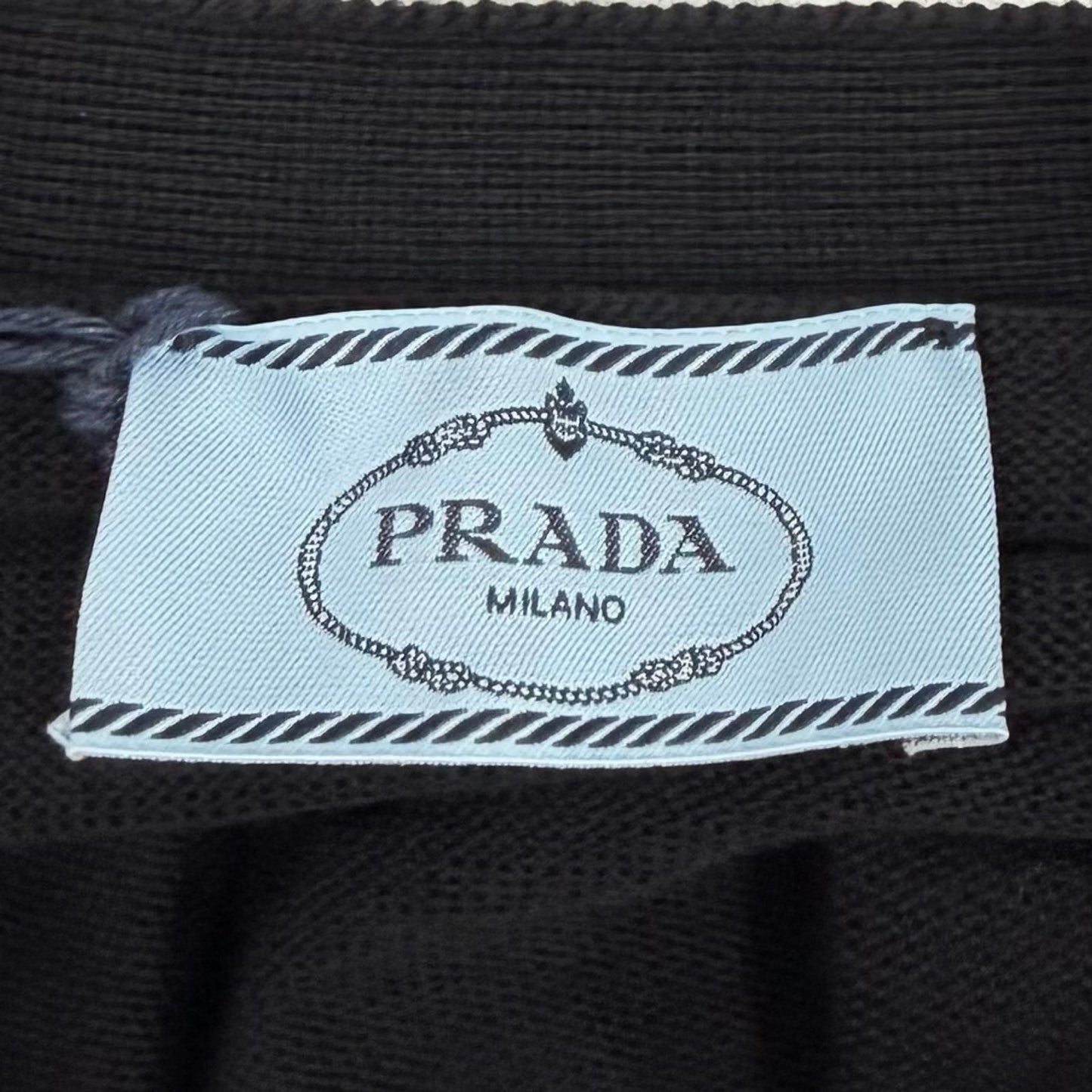 Prada 100% Virgin Wool Neck Long Sleeve Knit Cardigan Black 40 — view 5